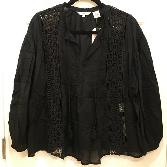 LEVI'S Black Eyelet Popover NWT - Picture 1 of 5